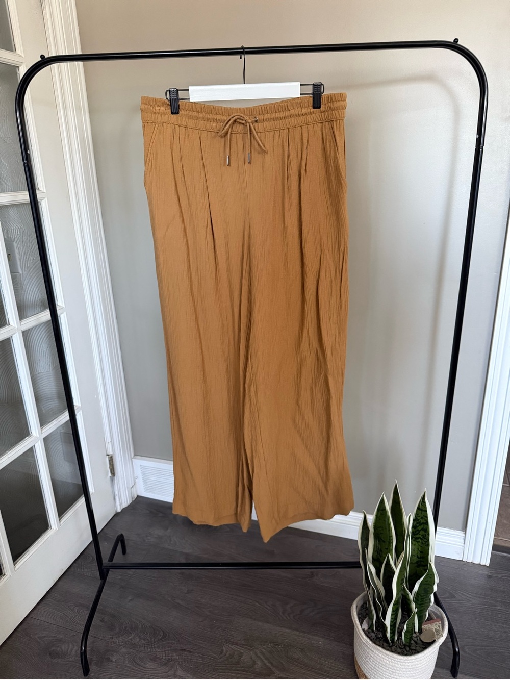 A New Day - Crinkle Wide Leg Pants (L)